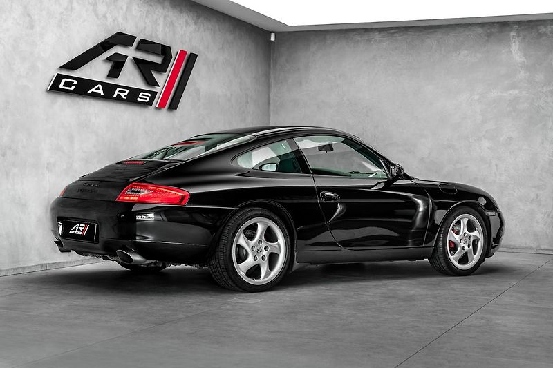 Porsche 911 996 Carrera - fotka 5 z 20