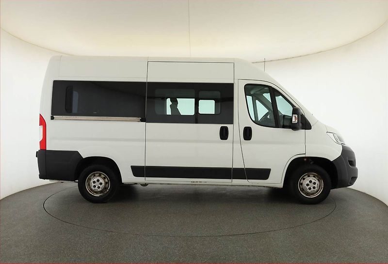 Citroën Jumper (2016) 2.0 BlueHDi, Bus, 9Míst, ČR - fotka 6 z 15