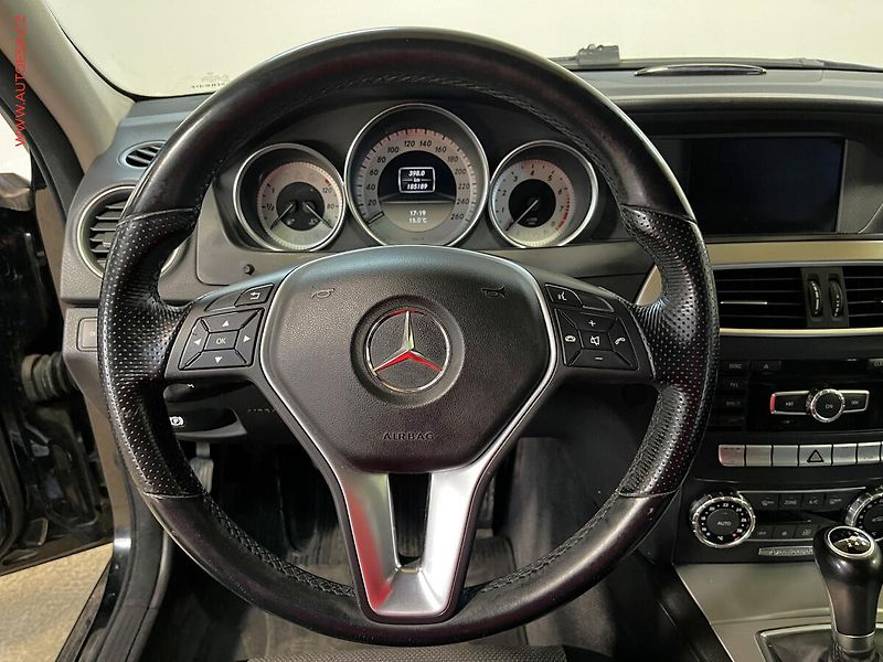 Mercedes-Benz Třídy C (2011) 1.8i C200, Avantgarde - fotka 16 z 16