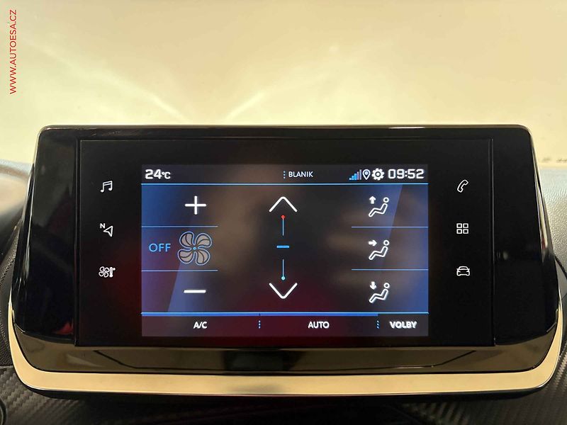 Peugeot 2008 (2021) 1.2PT, 1.maj,ČR, servis - fotka 14 z 16