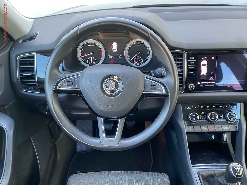 Škoda Kodiaq (2018) 1.4 TSi, Style, panor - fotka 11 z 18