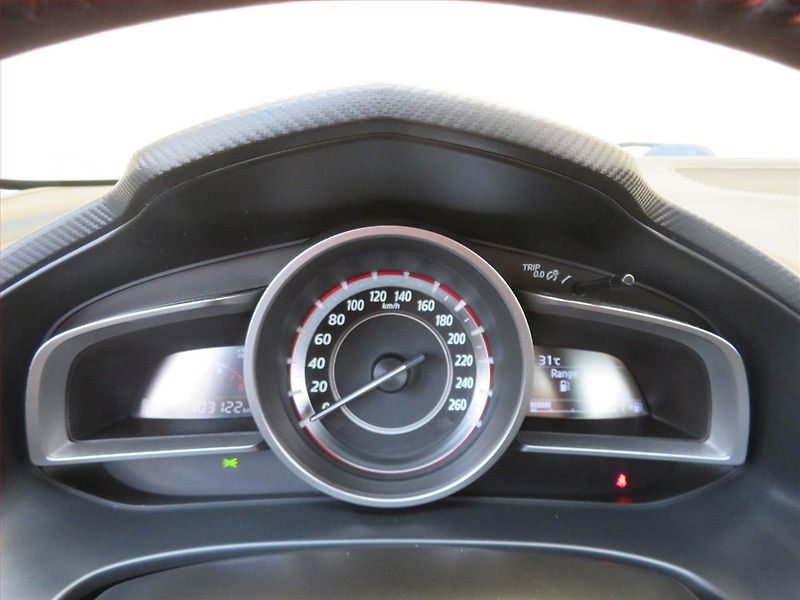 Mazda 3 (2016) 2.0 Skyactiv-G, Serv.kniha - fotka 11 z 15