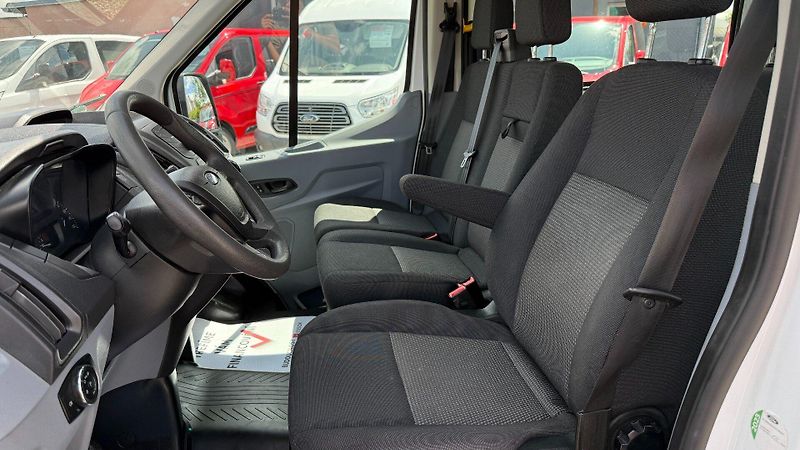 Ford Transit Courier (2018) 2.0TDCi 77kW *L3*9míst* - fotka 8 z 21