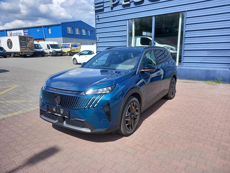 Peugeot 5008 (2026) GT Summer blue 145k e-DCS6 - fotka 1 z 39