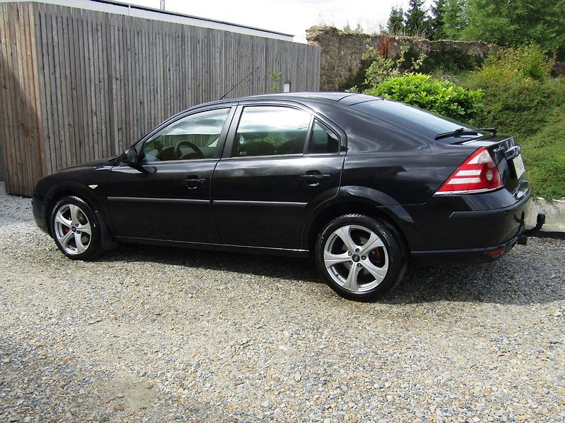 Ford Mondeo (2002) 2.0 TDCi 96kW PERFEKTNÍ STAV - fotka 4 z 36