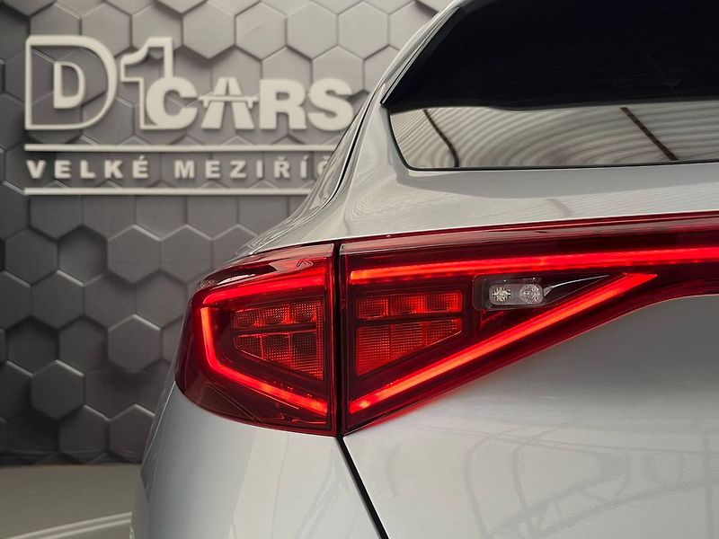 Cupra Formentor 2.0 TSi 140kW DSG 4x4 ČR 1.maj - fotka 45 z 87