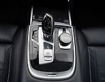 BMW Řada 7 750i xDrive Mpaket/530 PS - náhled 38
