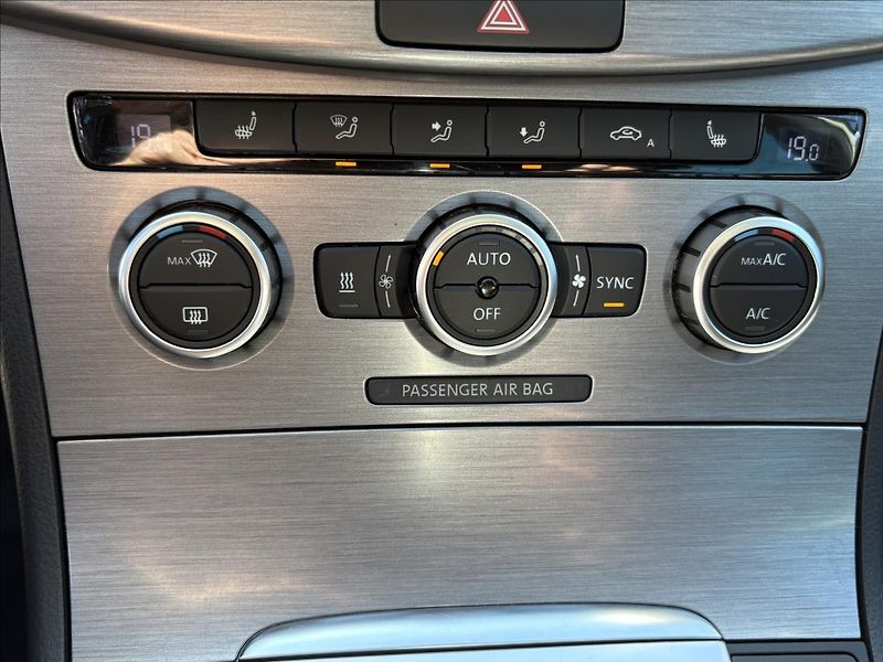 Volkswagen Passat 2,0 TDi130kW Xen,ACC,Pano,NezT - fotka 15 z 41