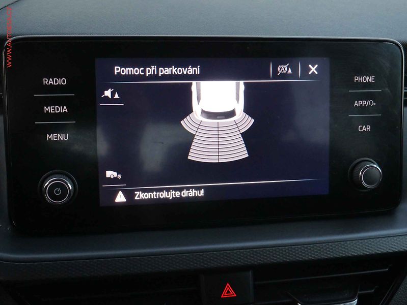 Škoda Kamiq (2020) 1.0 TSi, Ambition, LED - fotka 12 z 16
