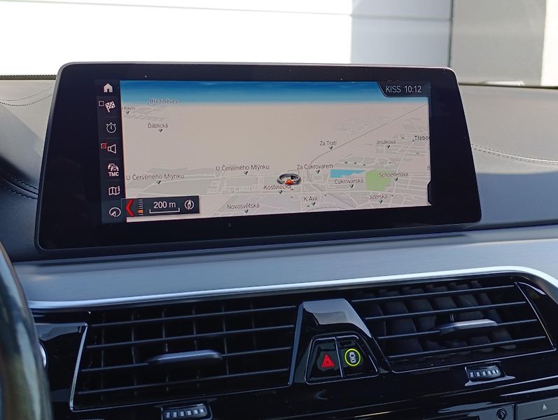 BMW Řada 5 540d xDRIVE MSPORT PANO  - fotka 25 z 33