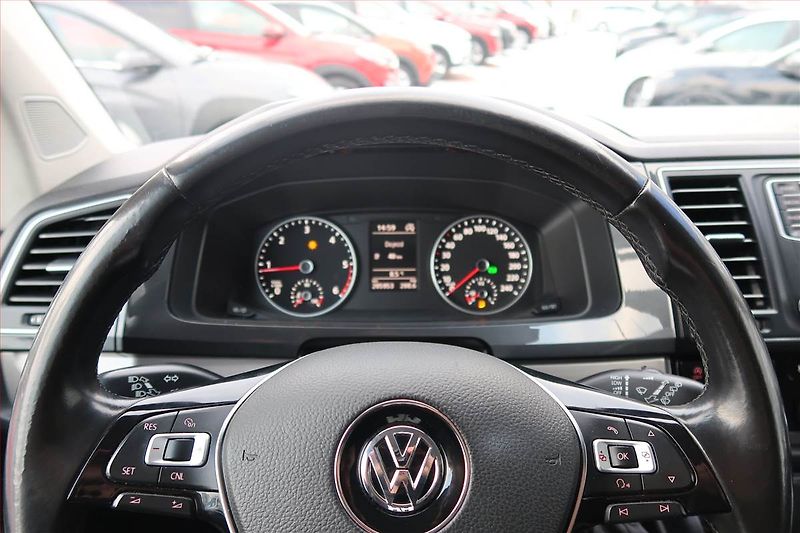 Volkswagen Multivan (2015) Comfortline 2.0 TDI, DPH - fotka 14 z 17