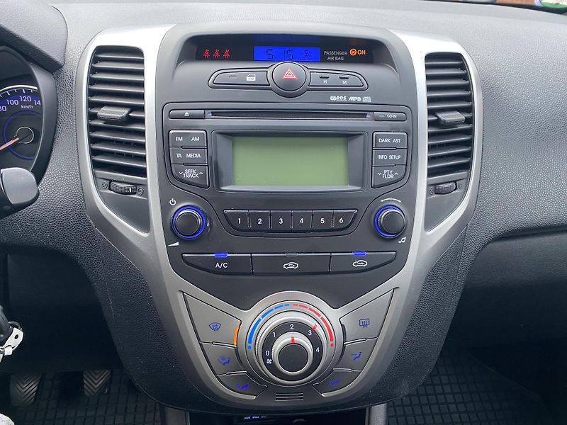 Hyundai ix20 (2011) 1.4i COMFORT,VÝB. STAV!! - fotka 17 z 34