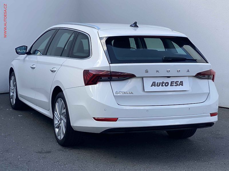 Škoda Octavia (2023) 2.0 TDi, 2.maj,ČR, Style - fotka 6 z 20