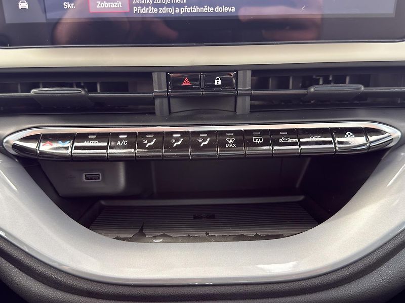 Fiat 500 (2026) Hybrid La Prima Hatchback 1.0  - fotka 18 z 24