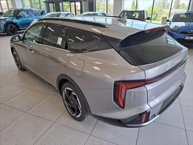 Kia K4 1,6 T-GDi SW GPF 7DCT GT-LINE - fotka 2 z 5