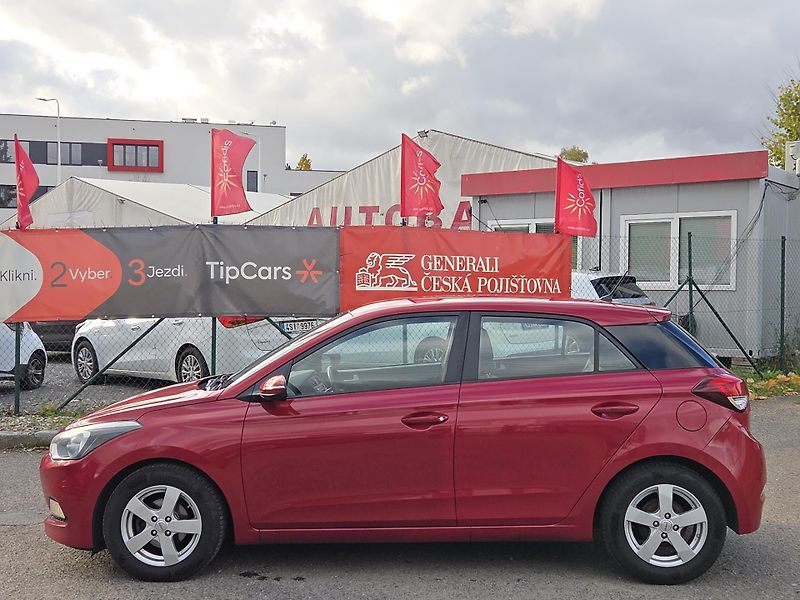 Hyundai i20 1,2i  lze i na splátky všem! - fotka 7 z 11