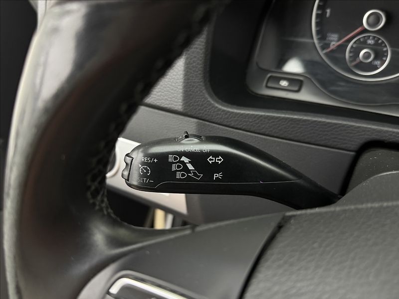 Volkswagen Multivan 2,0 TDi 132kW DSG 4X4 AC TAŽNÉ - fotka 11 z 33