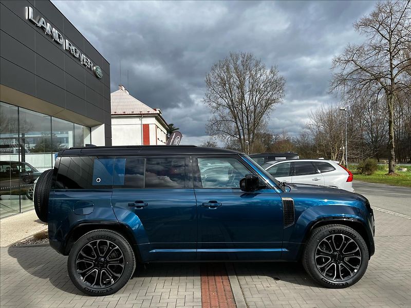 Land Rover Defender (2026) 4,4 110 OCTA P635 V8 AWD - fotka 4 z 24