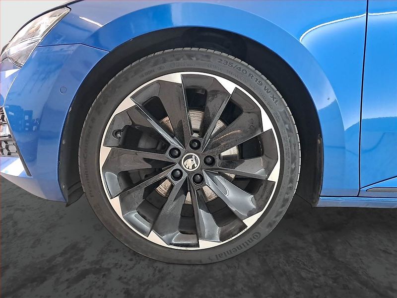 Škoda Superb (2021) Sportline 2.0 TSI - fotka 15 z 24