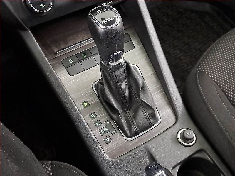 Škoda Octavia (2016) Scout 2.0 TDI, 4X4, Automat - fotka 13 z 18