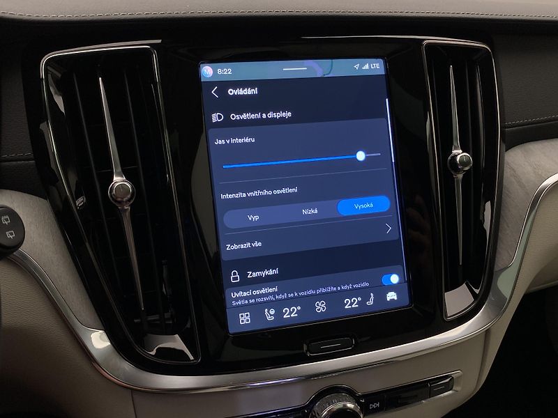 Volvo V60 T6 AWD BRIGHT ULTRA - fotka 53 z 66
