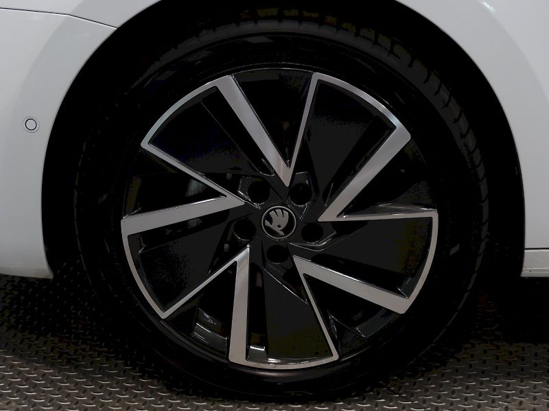 Škoda Octavia (2026) EXCLUSIVE 2.0TDI 110KW DSG NAV - fotka 12 z 48