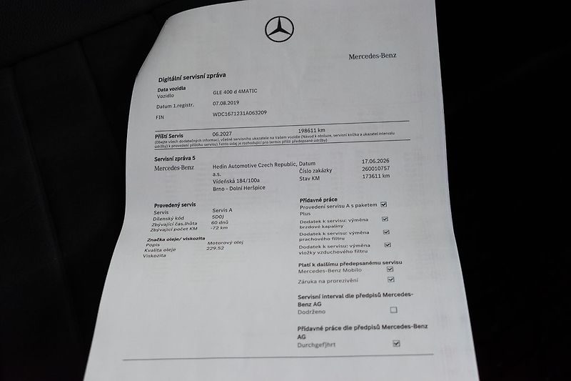 Mercedes-Benz GLE 400d 4M REZERVACE - fotka 42 z 51