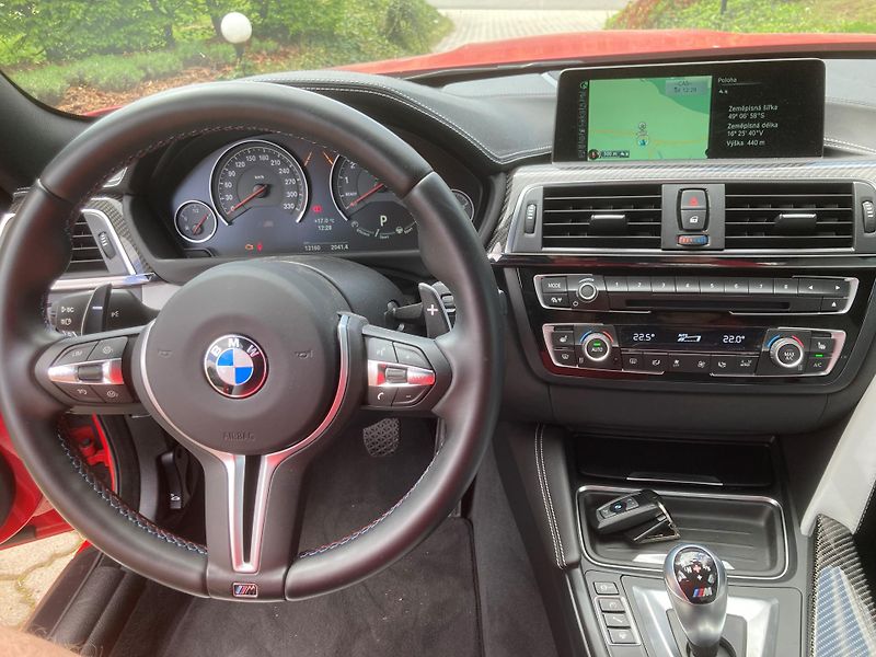 BMW M4 (2016) BMW M4 Kupé - fotka 9 z 10