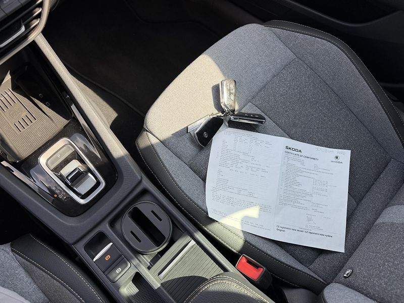 Škoda Octavia Kombi 2,0i 150kW 4x4 závěs - fotka 19 z 23