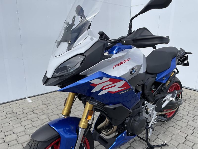BMW (2026) F 900 XR - fotka 9 z 12