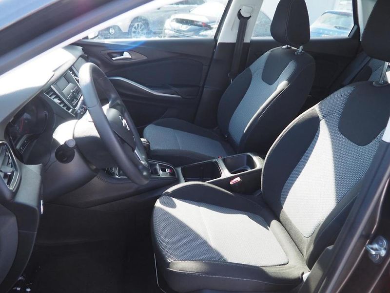 Opel Grandland X (2019) 1.5 CDTi - fotka 7 z 25
