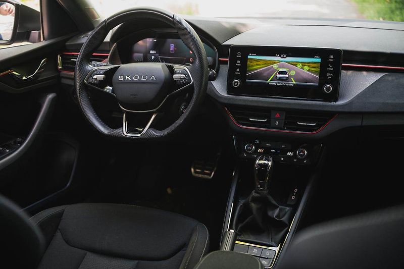 Škoda Scala (2025) 1.0 TSI, Drive - fotka 3 z 28