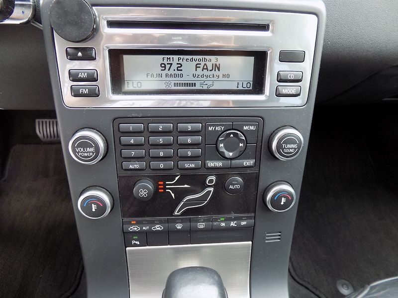 Volvo S80 (2008) 2.4d/Bi-xenon/NAVI/Kůže/ - fotka 25 z 33