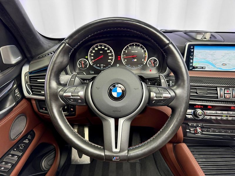 BMW X5 423KW INDIVIDUAL, PANORAMA, HU - fotka 13 z 30