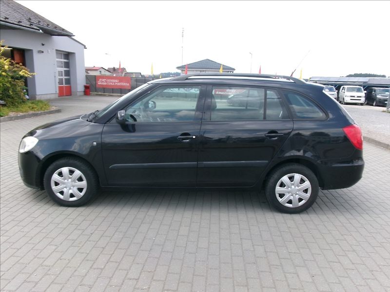 Škoda Fabia 1,4 i 63kw Klima,ESP,po STK - fotka 2 z 29
