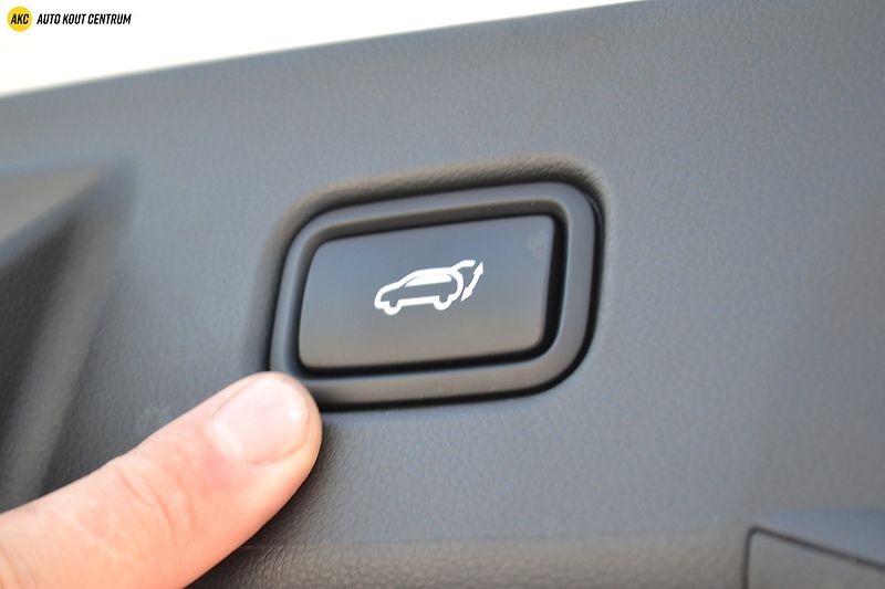 Hyundai Tucson 1,6 T-GDI PHEV 4WD AT 20 YEARS - fotka 33 z 75