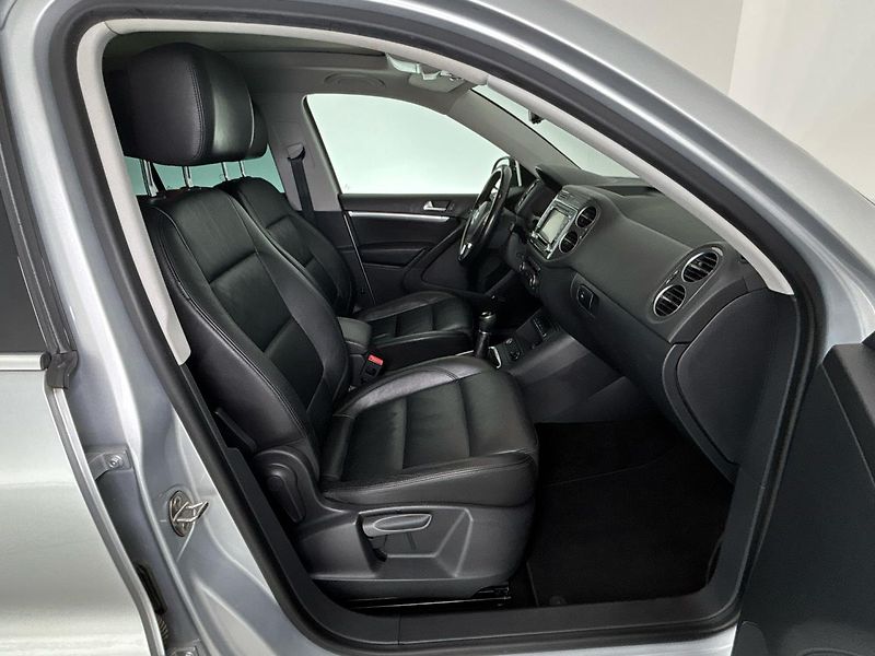 Volkswagen Tiguan Sport 4MOT - fotka 9 z 29