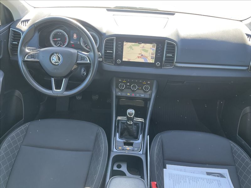 Škoda Karoq 1,0 TSi 85kw Style Tažné GPS - fotka 12 z 34