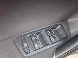 Volkswagen Golf (2014) 2.0TDi, Highline, navi - náhled 15