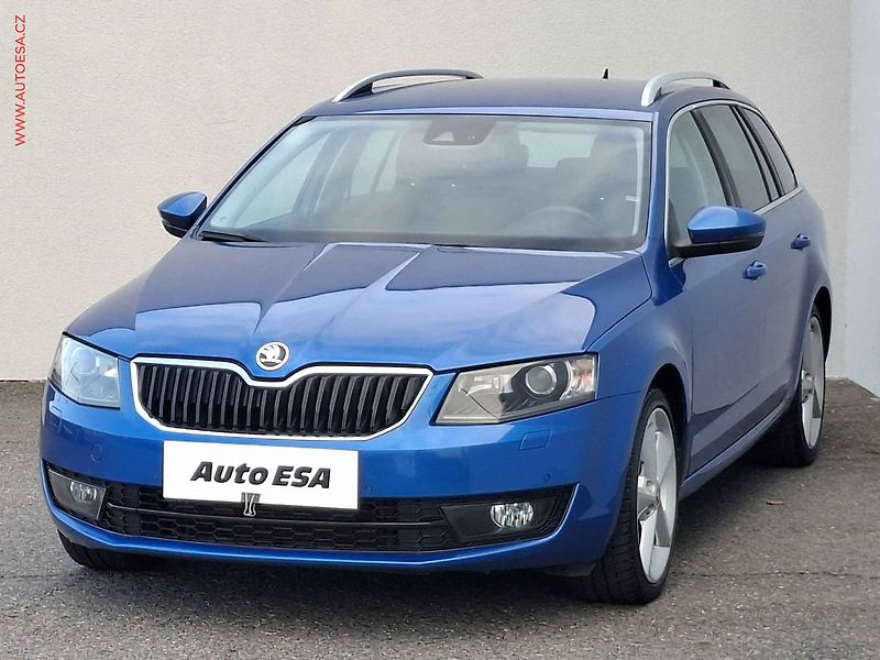 Škoda Octavia (2013) 2.0 TDi, 2.maj, AC, TZ - fotka 3 z 21