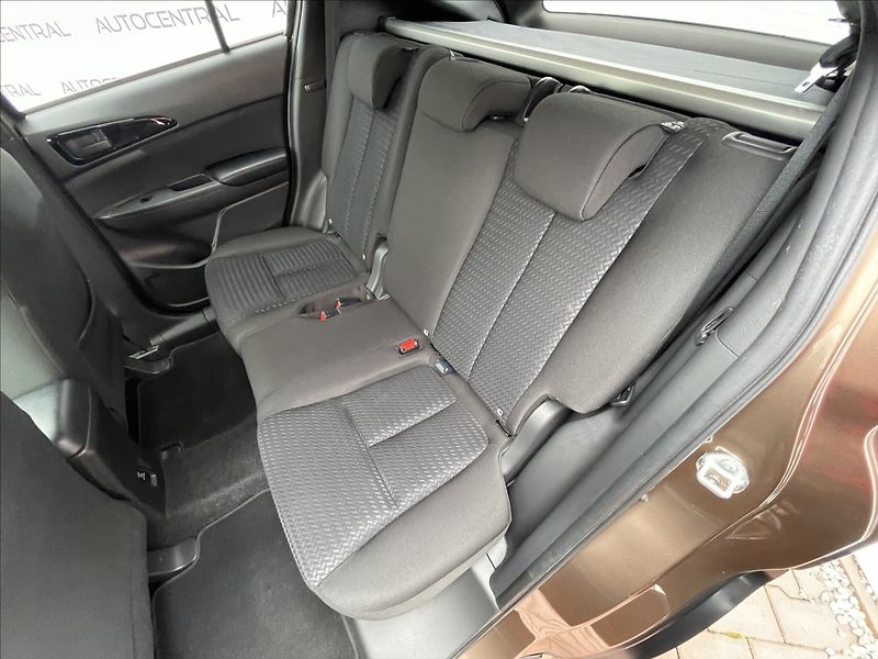 Mitsubishi Eclipse Cross 1,5 1.5T-MIVTEC,120kW,serv.kn. - fotka 22 z 23