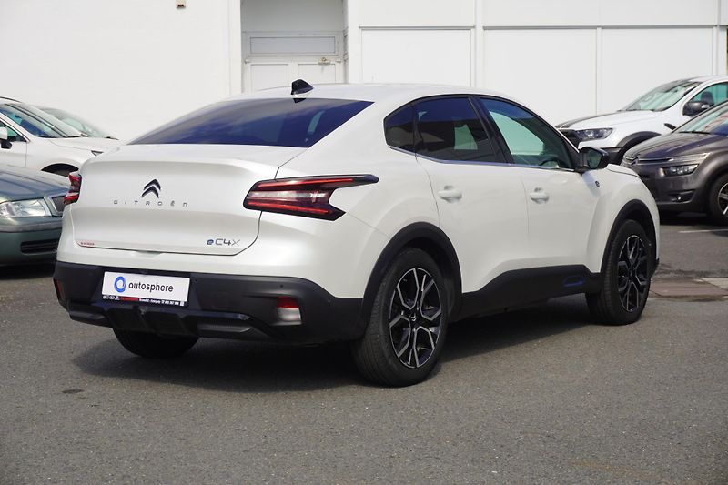 Citroën ë-C4 X (2023) Shine PACK 100kW - fotka 3 z 13