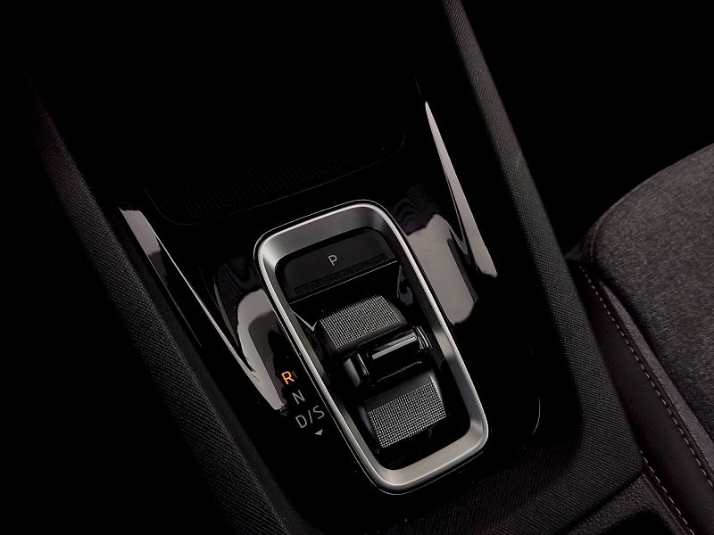 Škoda Octavia (2024) Top Selection 1,5 Tsi 110 Kw D - fotka 23 z 38