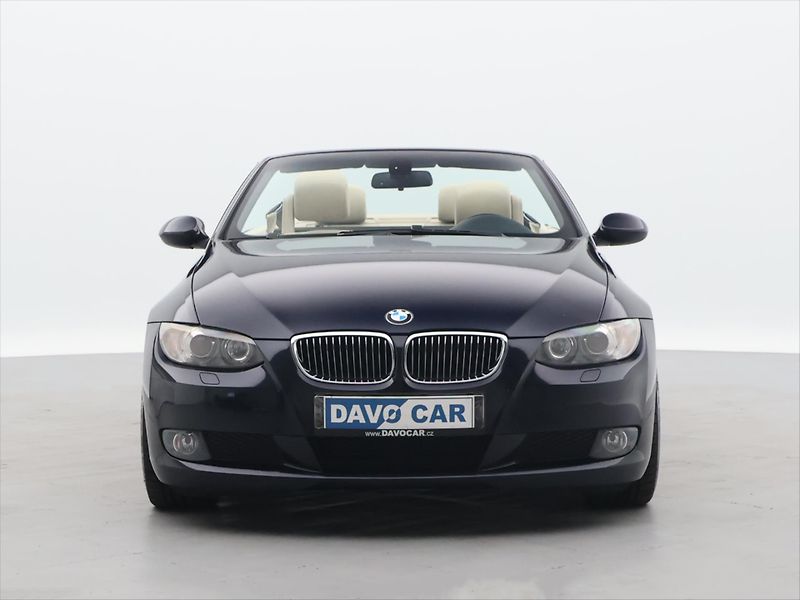 BMW Řada 3 3,0 325i Cabrio 160 kW - fotka 10 z 35