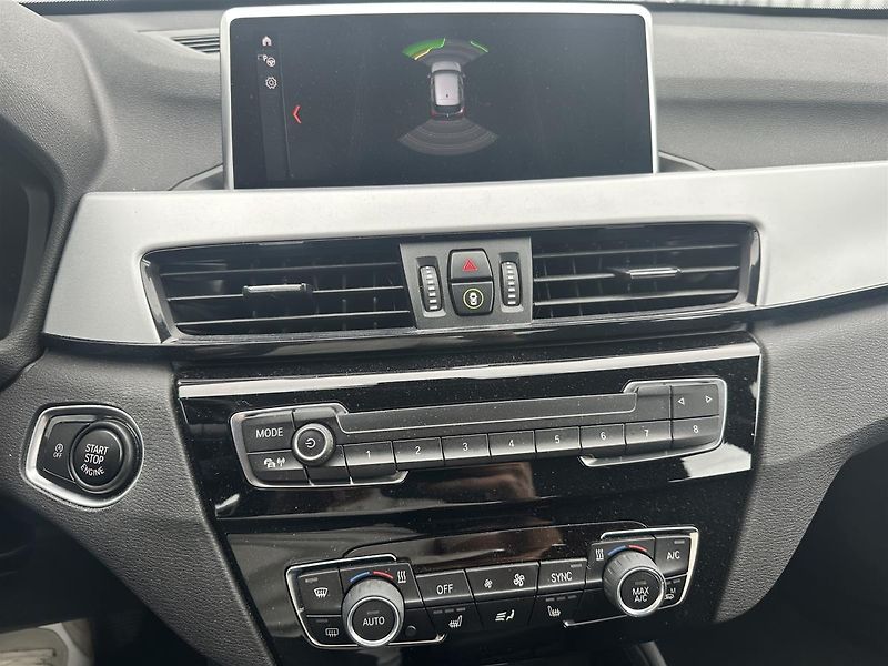 BMW X1 sDrive18i - fotka 8 z 14