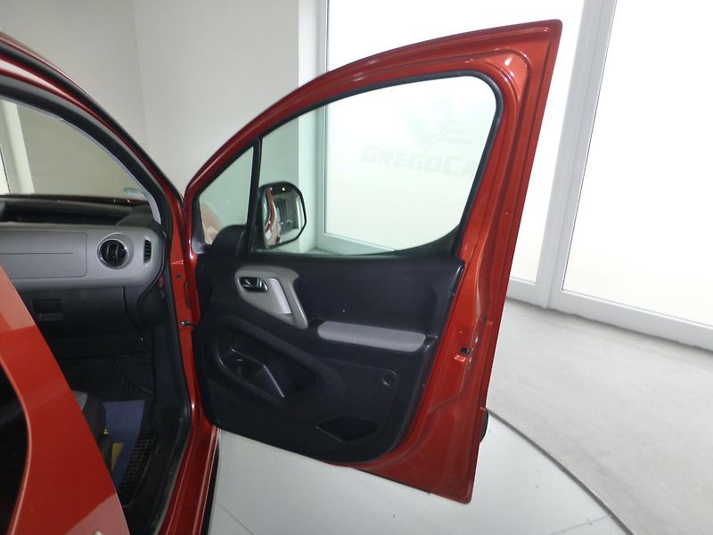 Peugeot Partner Tepee (2011) 1,6HDI*KLIMATIZACE - fotka 18 z 27
