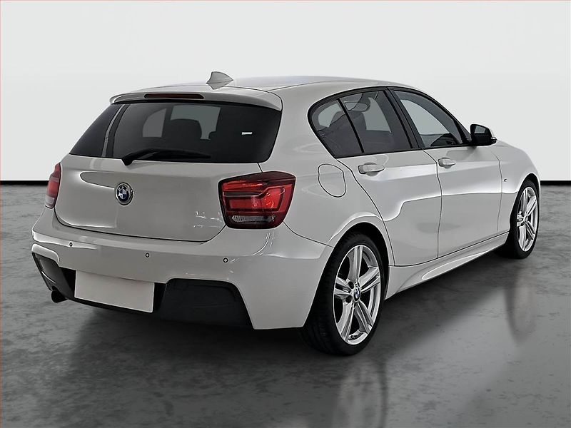 BMW Řada 1 (2015) 116d, Navi, Xenony - fotka 5 z 18