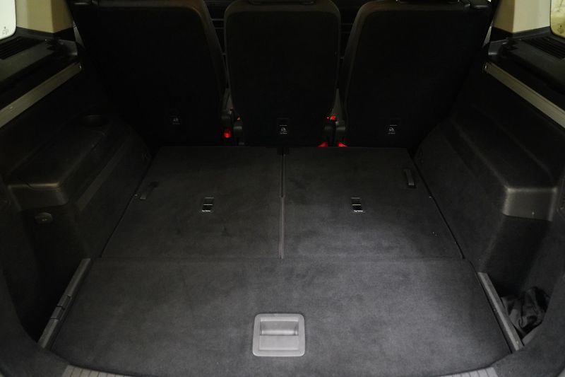 Volkswagen Touran - fotka 27 z 28