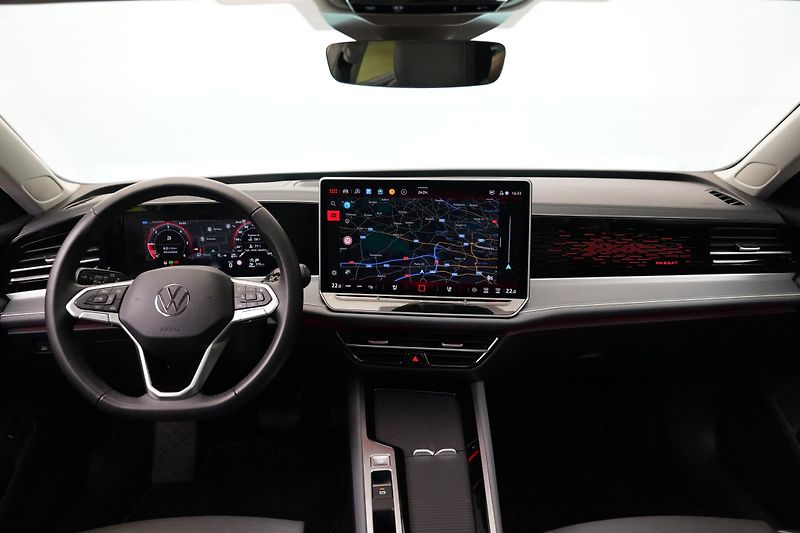 Volkswagen Passat - fotka 5 z 29