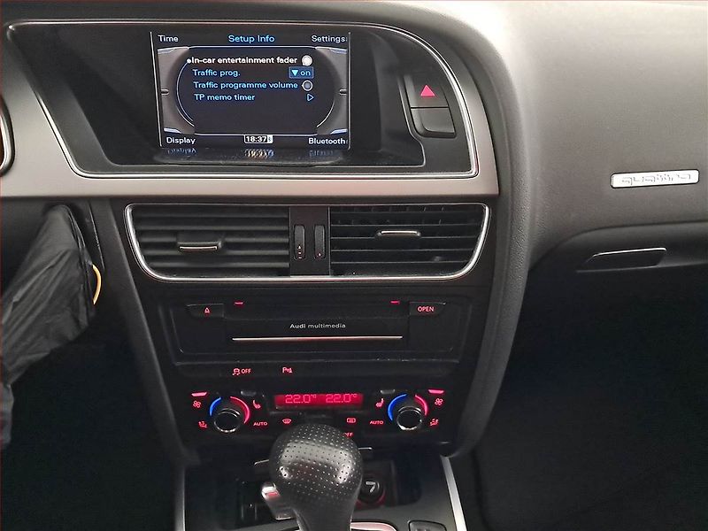 Audi A5 (2011) S-Line 3.0 TDI, 4X4, Automat - fotka 12 z 17